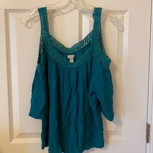 GREEN LACE COLD SHOULDER TOP